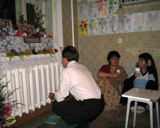 гость праздника Виталий обращается с просьбой к Кришне