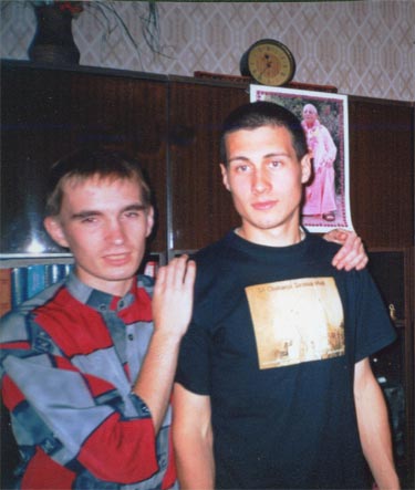 Амийа Синдху Прабху (справа) приехал в Смоленск специально, чтоб повидаться с Махараджем и преданными