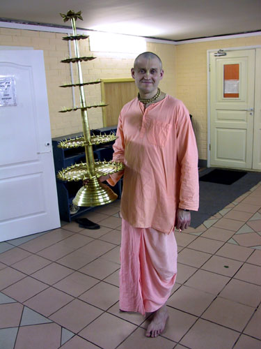 Ananda Moy Prabhu, pujari of SCSMath temple in Lakhta (Saint-Petersburg)