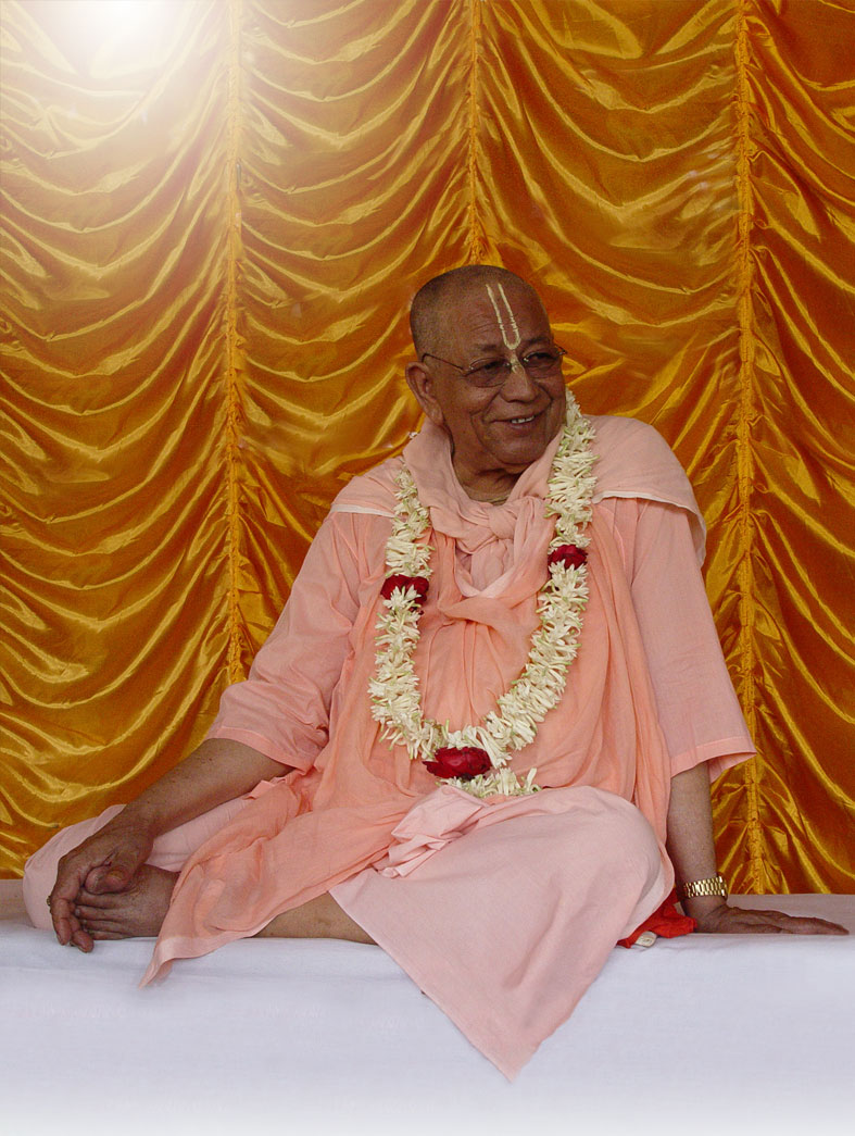 srila-govinda-maharaj-sitting