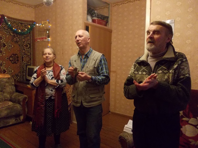 ведущий Ачутананда