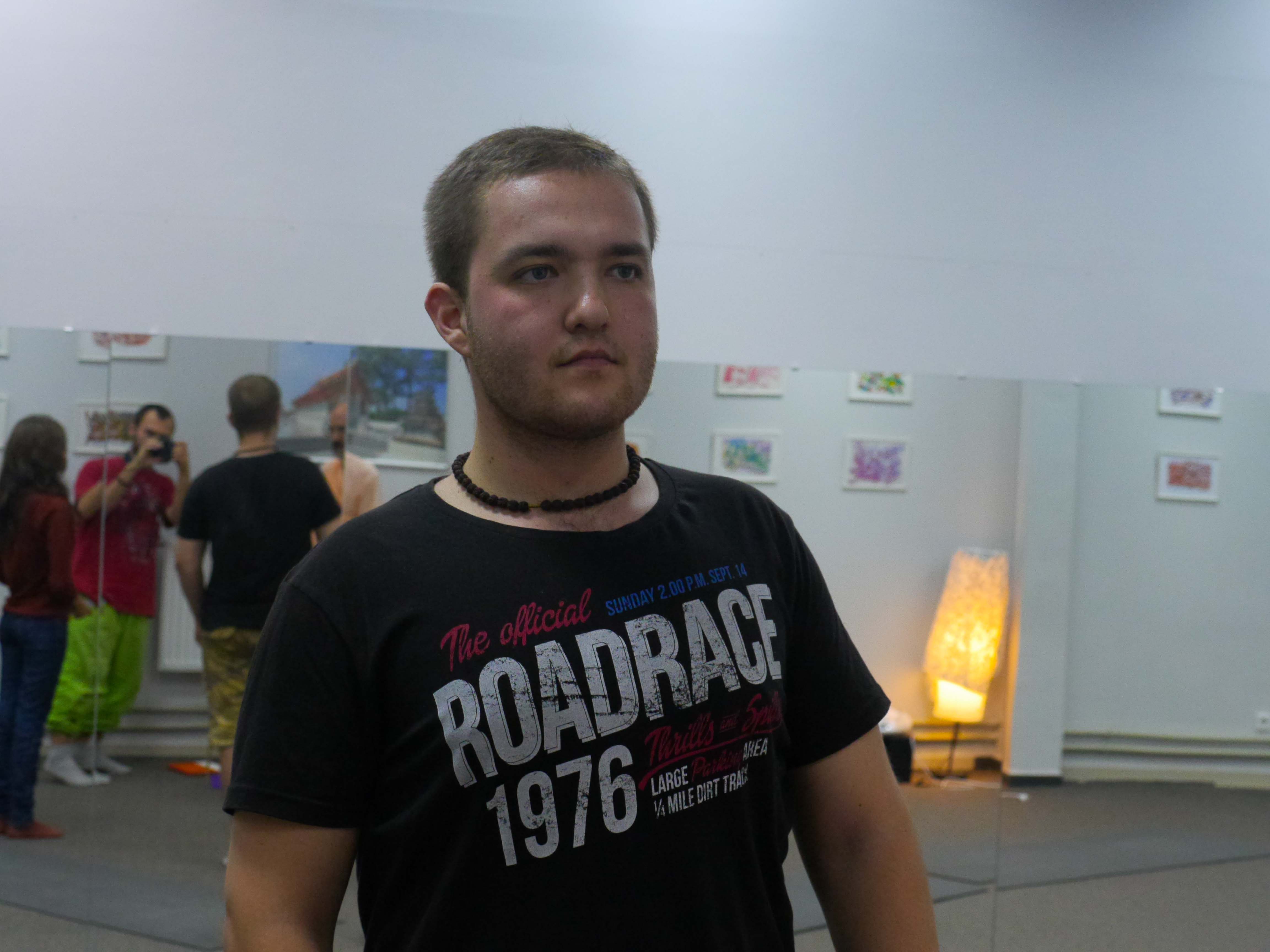 P1550384