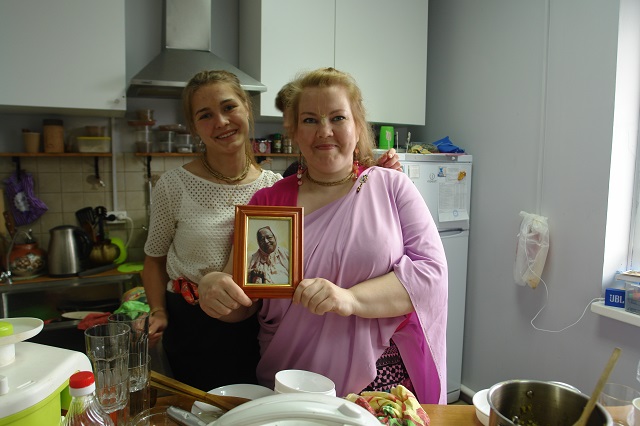 19 Джая Гурудев!