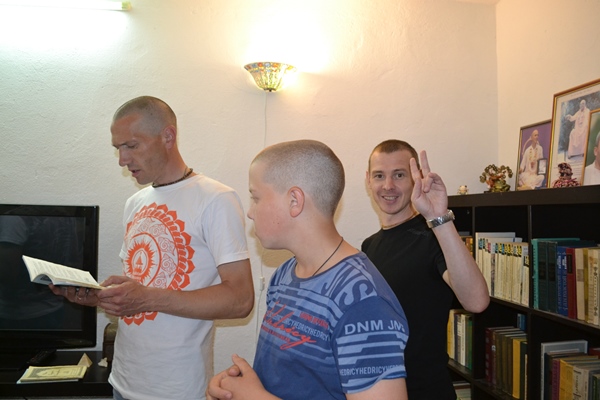 4
