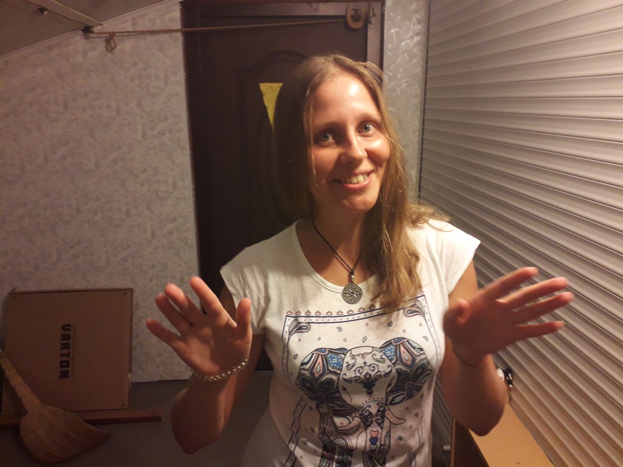 32