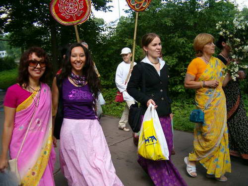 070701 Ratha-yatra 03