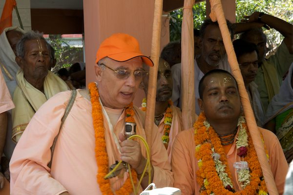 parikrama18