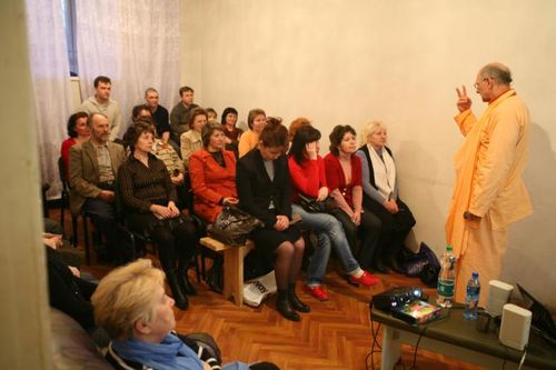 4 с первых слов всё внимание отдано махараджу._786x524