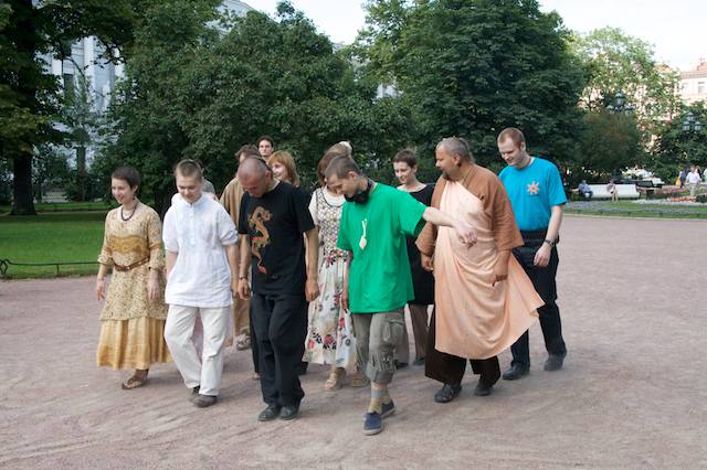 harinama6