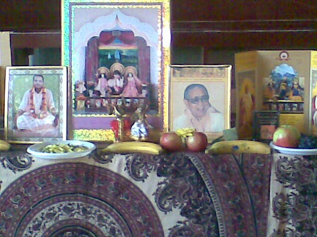 image001