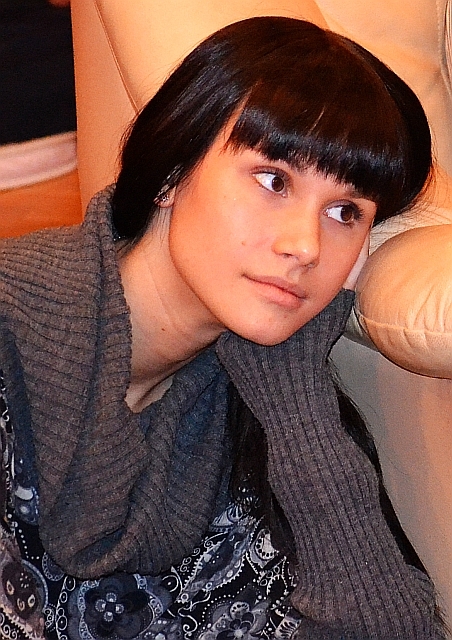 23