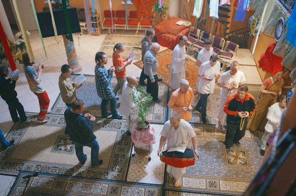 Gurapurnima_2012_00077