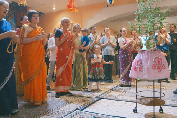 Gurapurnima_2012_00086