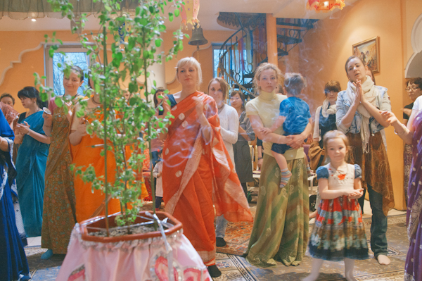 Gurapurnima_2012_00087