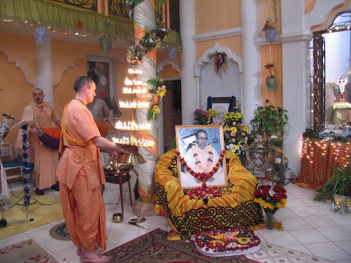 Vyasa_Puja25.jpg