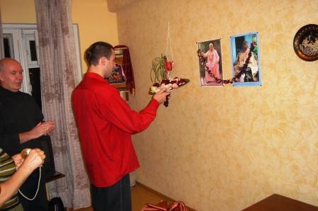 Искренние подношения преданных.JPG