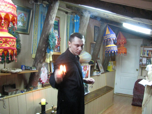 08